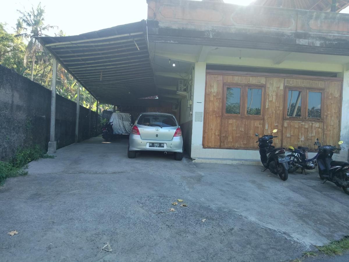 Pondok Diana Yuki Jasri Esterno foto